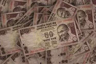 पैसे पर कविता – पैसे की अजब कहानी | Hindi Poetry On Paisa